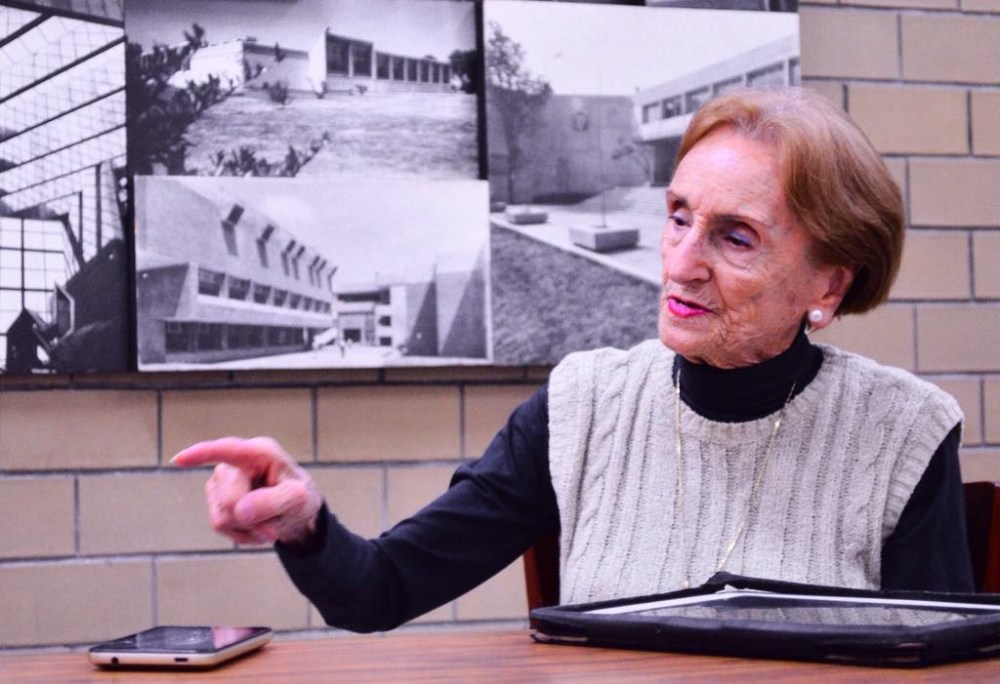 Ma. del Carmen Rovira, 50 años de magisterio filosófico.